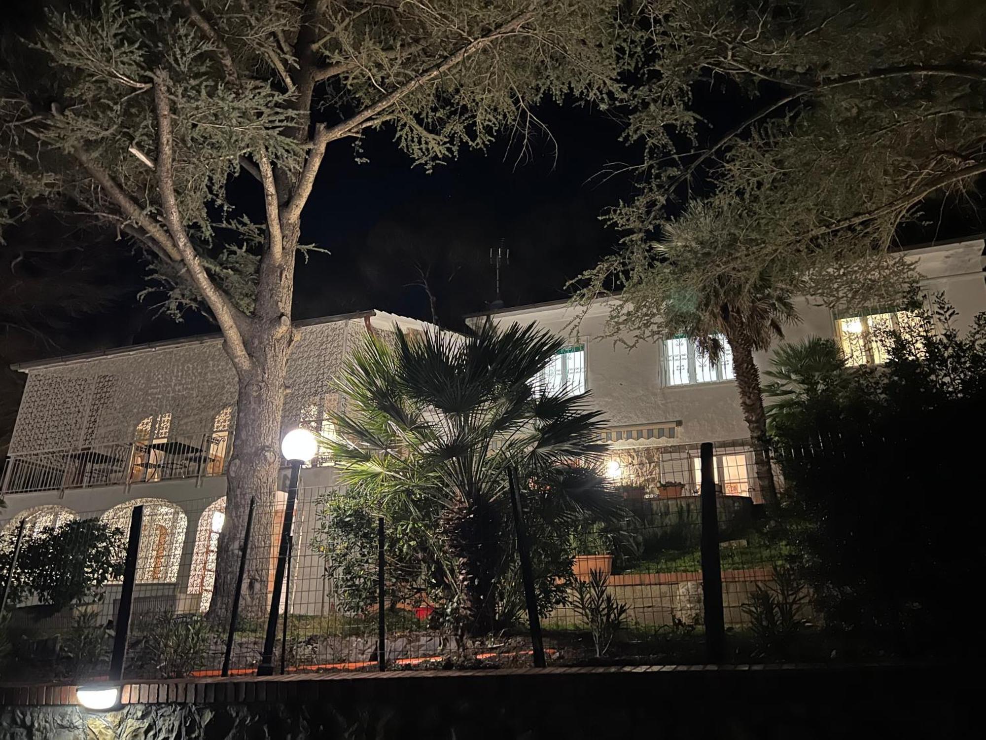 Villa Tara Quercianella Εξωτερικό φωτογραφία